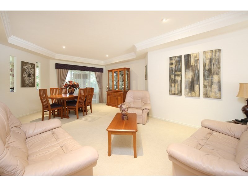 8 Carr Place, Pelican Waters QLD 4551