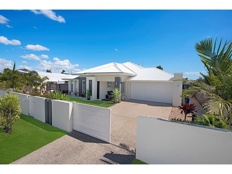 13 Airlie Crescent, Pelican Waters QLD 4551