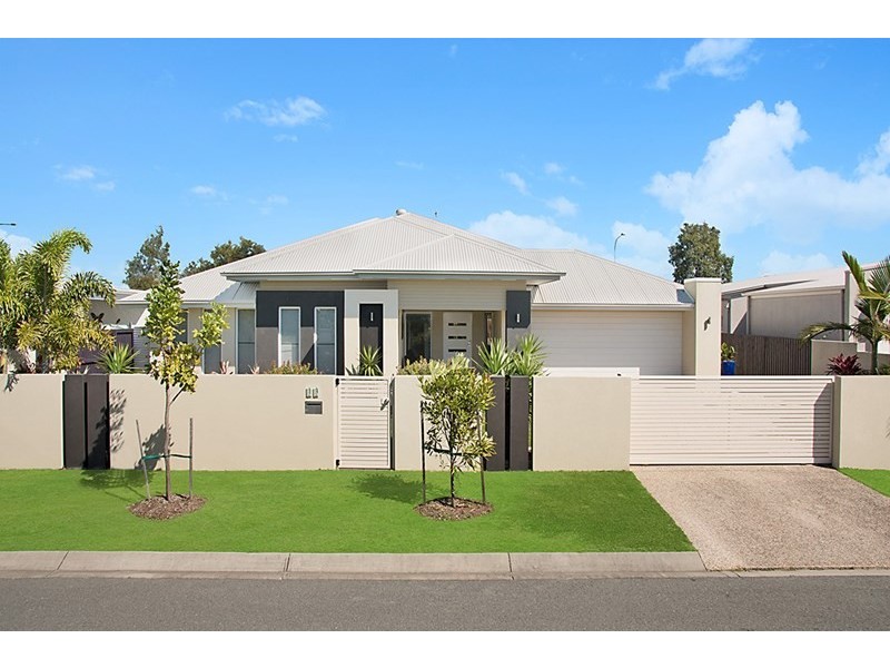 13 Airlie Crescent, Pelican Waters QLD 4551