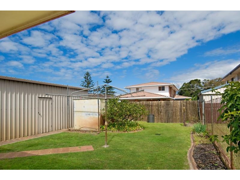 24 Booker Parade, Golden Beach QLD 4551