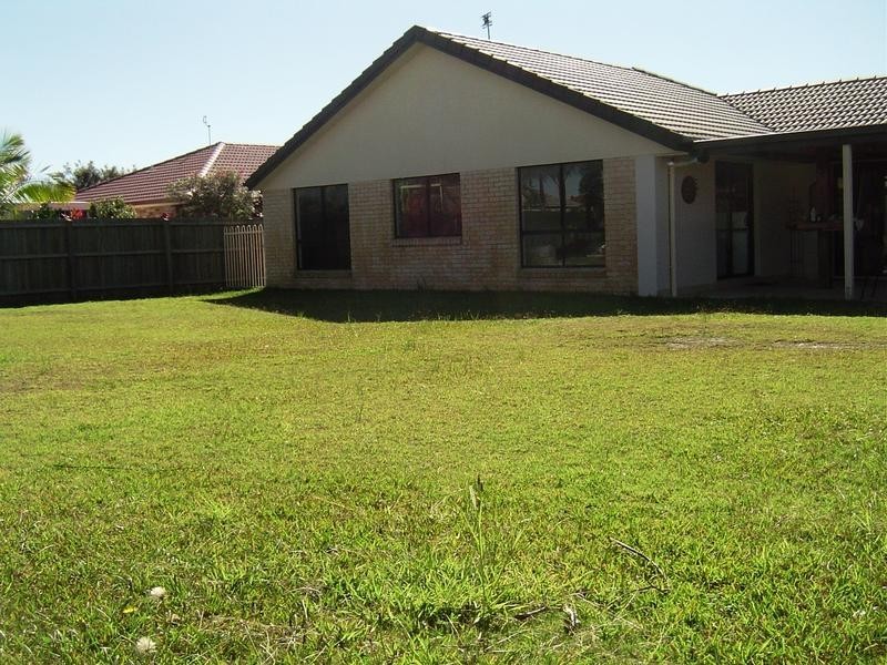 15 Kilbride Court, Caloundra West QLD 4551