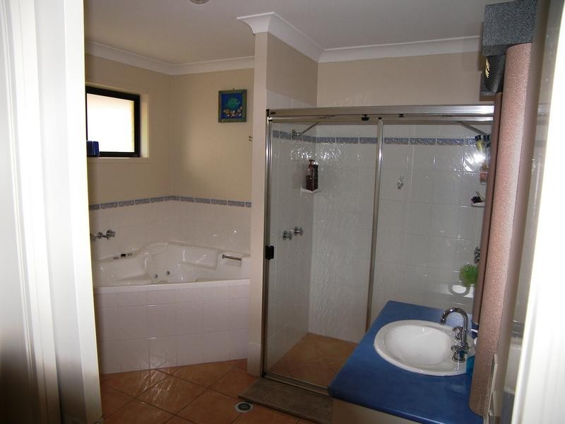 15 Kilbride Court, Caloundra West QLD 4551