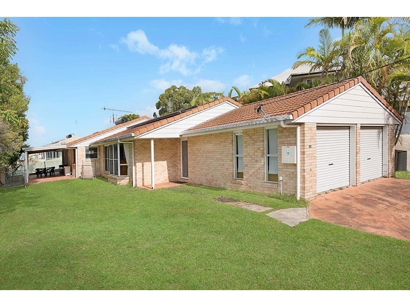 92 Sunset Drive, Little Mountain QLD 4551