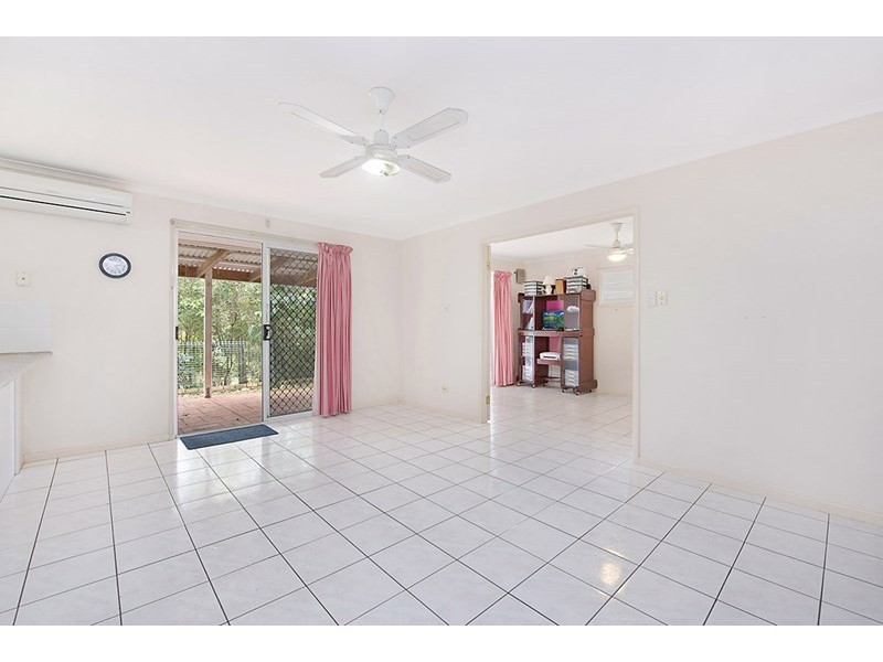 92 Sunset Drive, Little Mountain QLD 4551