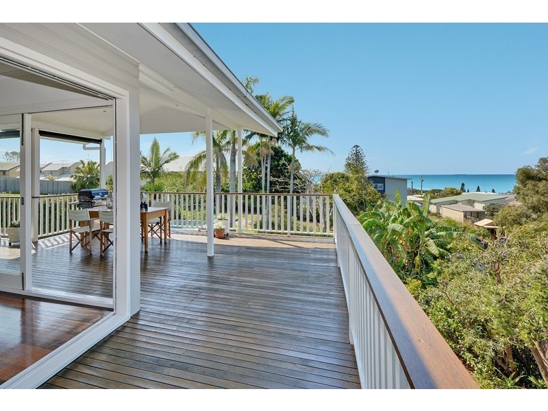11 Burgess Street, Kings Beach QLD 4551