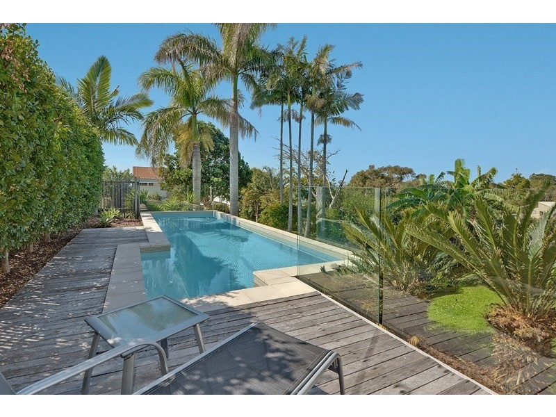 11 Burgess Street, Kings Beach QLD 4551