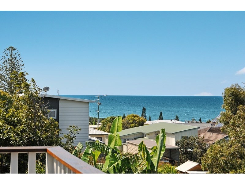 11 Burgess Street, Kings Beach QLD 4551