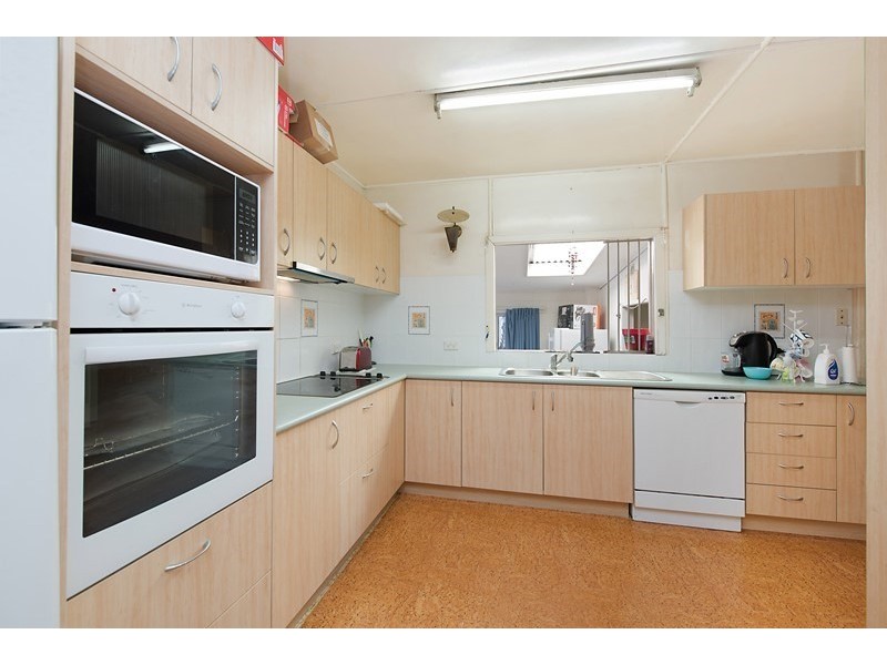 22 Onslow Street, Golden Beach QLD 4551