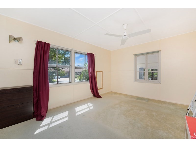 22 Onslow Street, Golden Beach QLD 4551