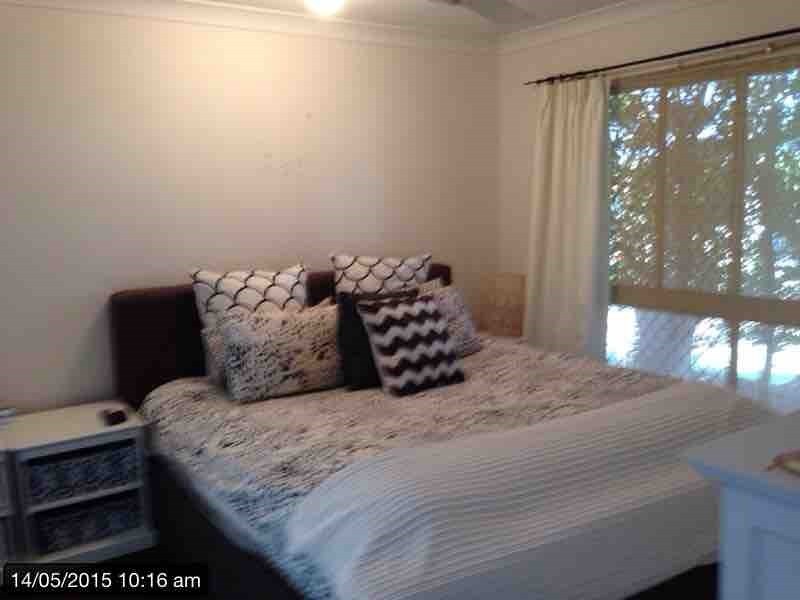 17 Huntley Place, Caloundra West QLD 4551