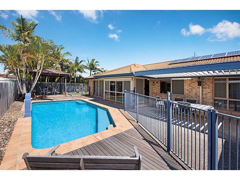 6 Carr Place, Pelican Waters QLD 4551