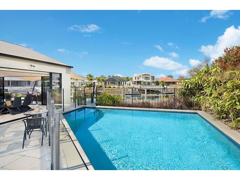 4 Quayline Close, Pelican Waters QLD 4551