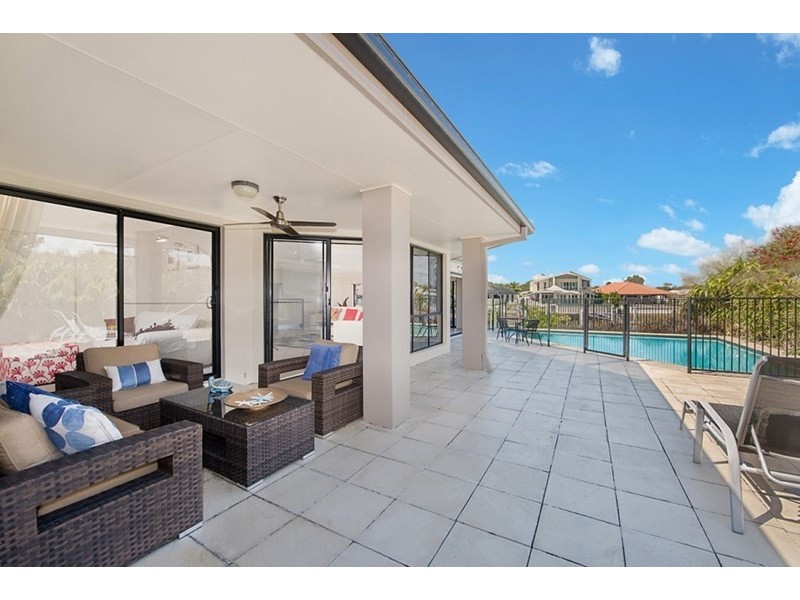 4 Quayline Close, Pelican Waters QLD 4551