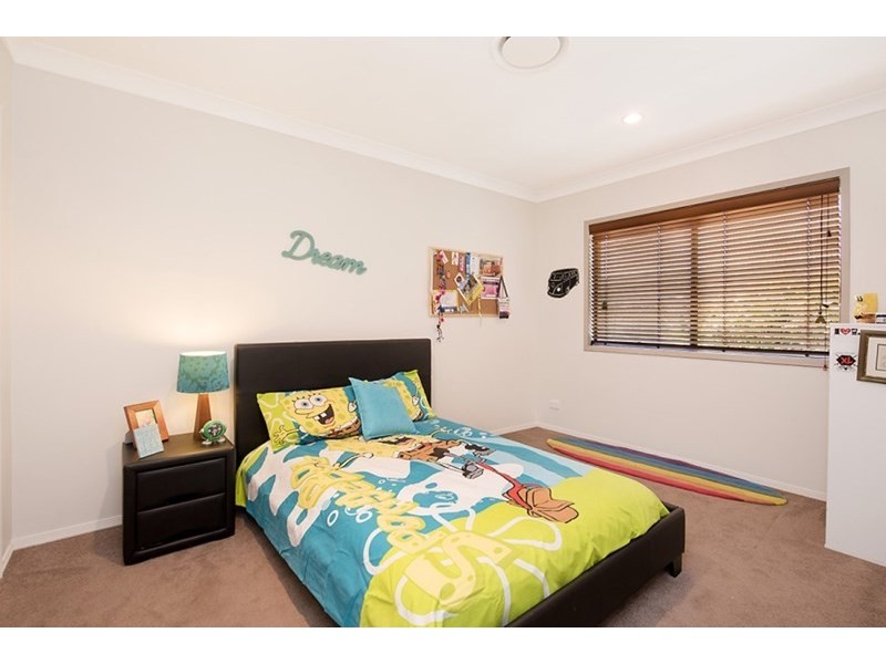 4 Quayline Close, Pelican Waters QLD 4551