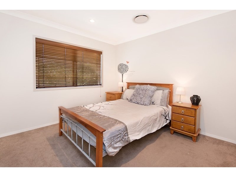 4 Quayline Close, Pelican Waters QLD 4551