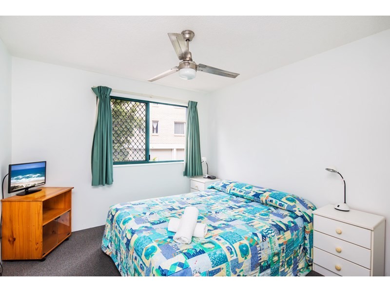 Unit 5 ‘Lindomare’ 13 Orvieto Terrace, Kings Beach QLD 4551
