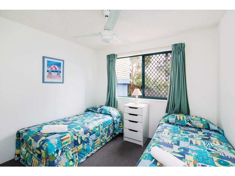 Unit 5 ‘Lindomare’ 13 Orvieto Terrace, Kings Beach QLD 4551