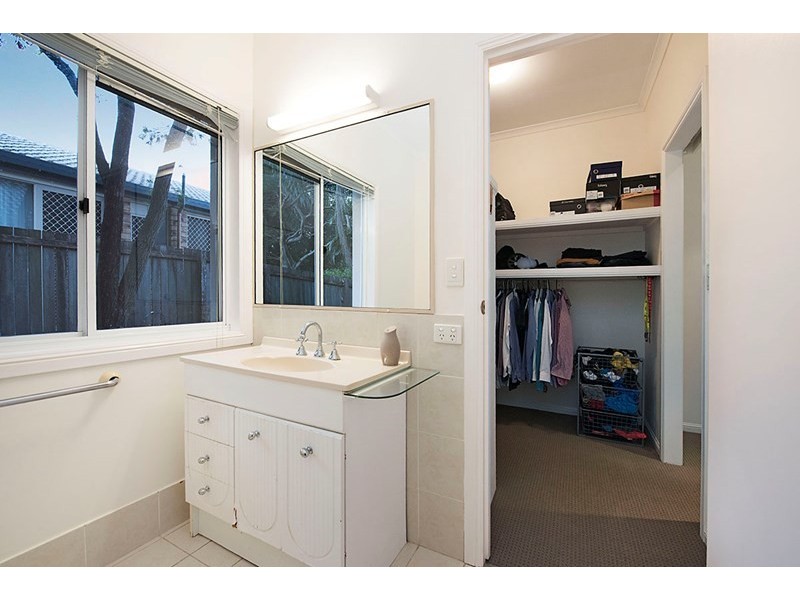 71 Poinsettia Avenue, Mooloolaba QLD 4557