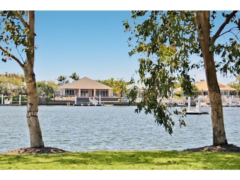 15 Tripcony Court, Pelican Waters QLD 4551