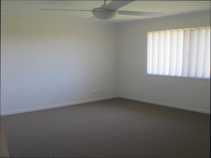 53 Ruby Crescent, Meridan Plains QLD 4551