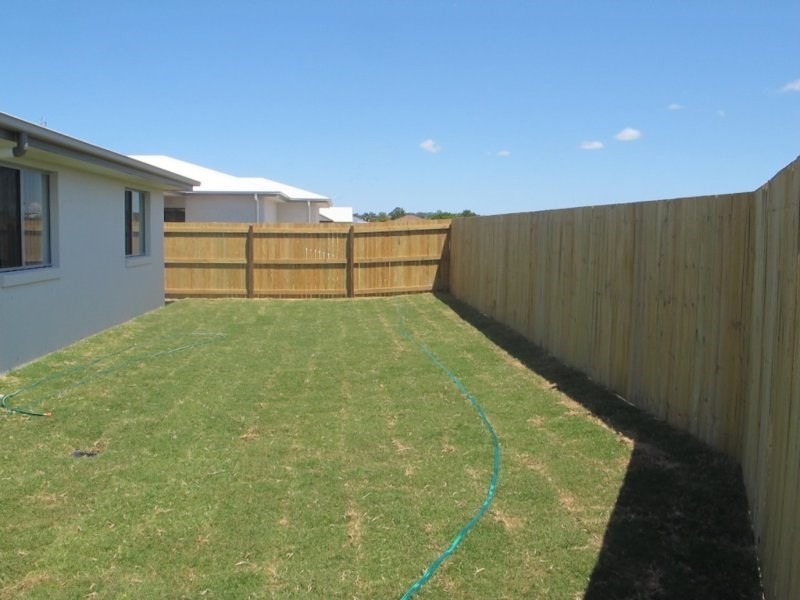 53 Ruby Crescent, Meridan Plains QLD 4551