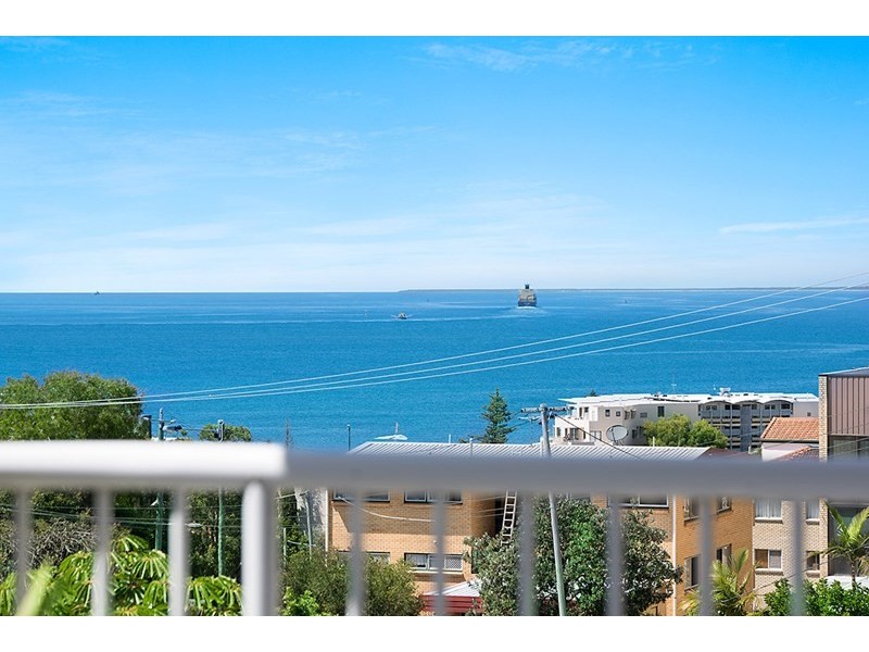 Unit 8 ‘Sandringham Gardens’ 1 Queen Street, Moffat Beach QLD 4551