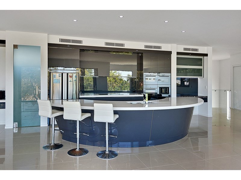 2 Mackay Street, Dicky Beach QLD 4551