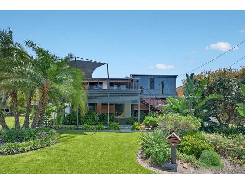 8 Beachside Court, Shelly Beach QLD 4551