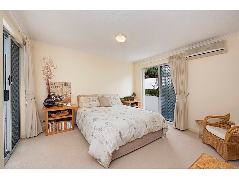 Unit 2 ‘Pisces’ 27 Landsborough Parade, Golden Beach QLD 4551