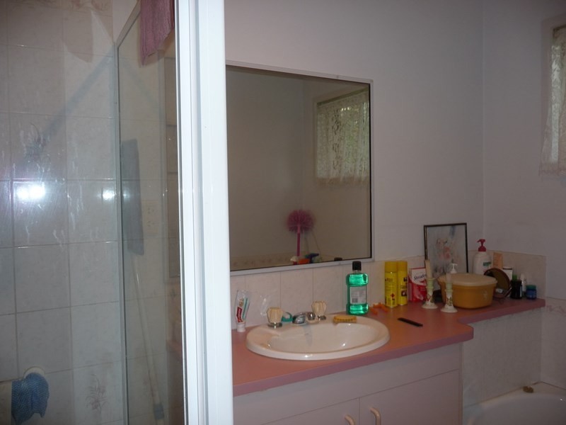 8A Cribb Street, Landsborough QLD 4550