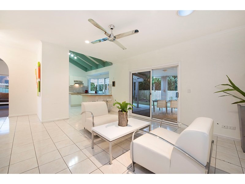71 Poinsettia Avenue, Mooloolaba QLD 4557