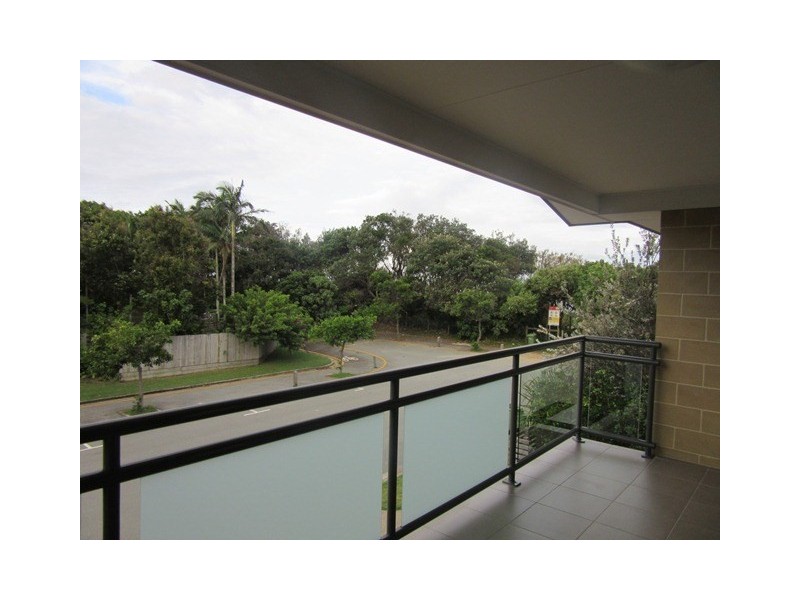 Unit 2, 19 Ngungun Street, Dicky Beach QLD 4551