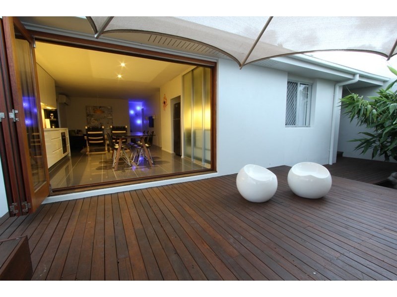 Unit 1, 2 Miranda Street, Aroona QLD 4551