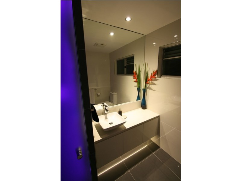 Unit 1, 2 Miranda Street, Aroona QLD 4551