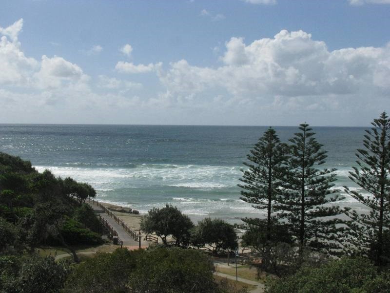 Unit 9 ‘Araluen’ 10 Bulcock Beach Esplanade, Caloundra QLD 4551