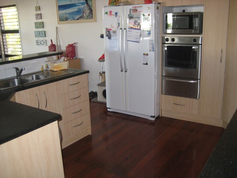 5 Oxley Street, Golden Beach QLD 4551