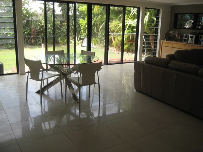 5 Oxley Street, Golden Beach QLD 4551