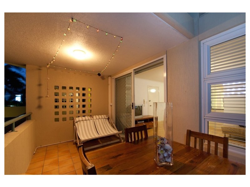 Unit 2 ‘Manhattan’ 66 Albert Street, Kings Beach QLD 4551