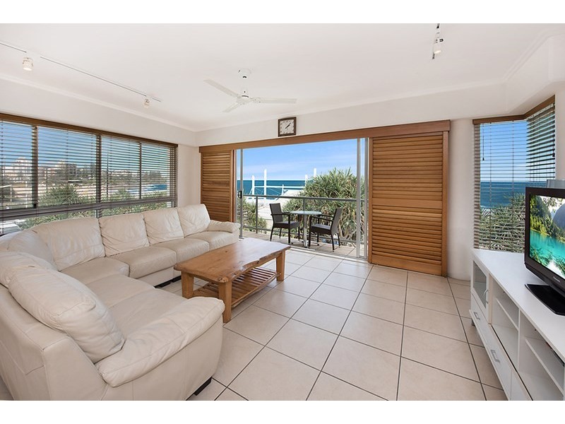 Unit 9 ‘Rolling Surf Resort’, 8 Levuka Avenue, Kings Beach QLD 4551