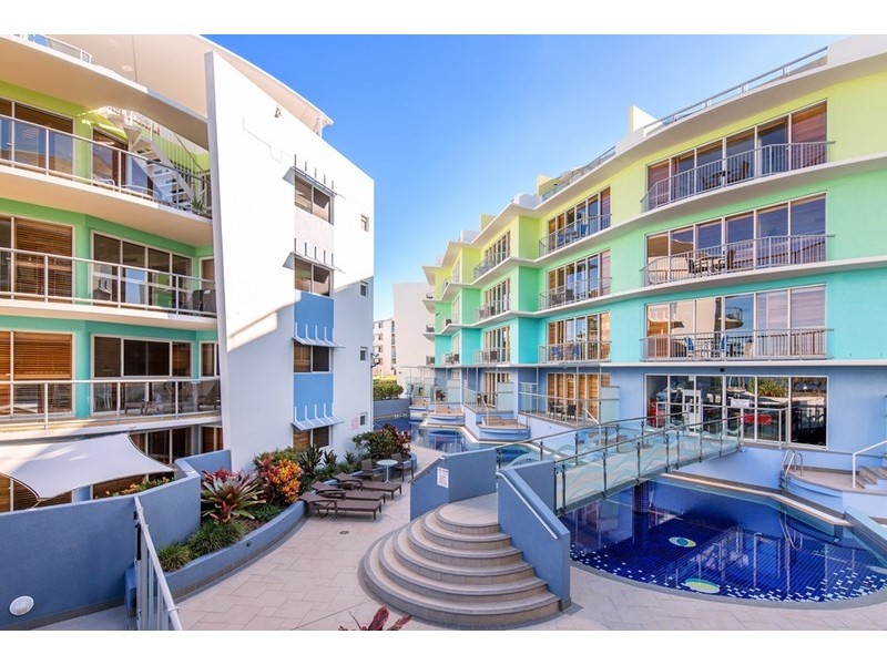 Unit 9 ‘Rolling Surf Resort’, 8 Levuka Avenue, Kings Beach QLD 4551