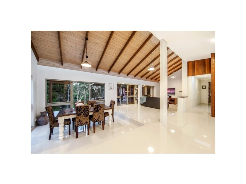 4 Bray Street, Dicky Beach QLD 4551