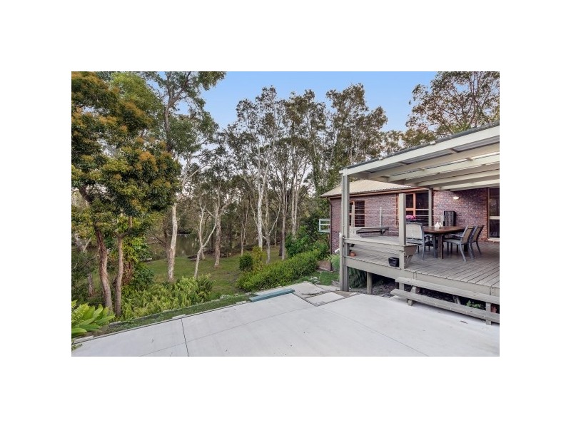 4 Bray Street, Dicky Beach QLD 4551