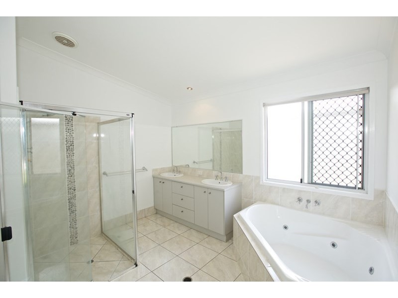 7 Midyim Court, Meridan Plains QLD 4551