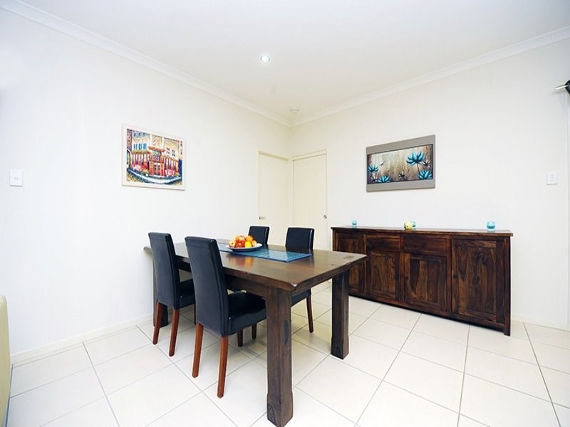 5 Eyre Place, Caloundra West QLD 4551