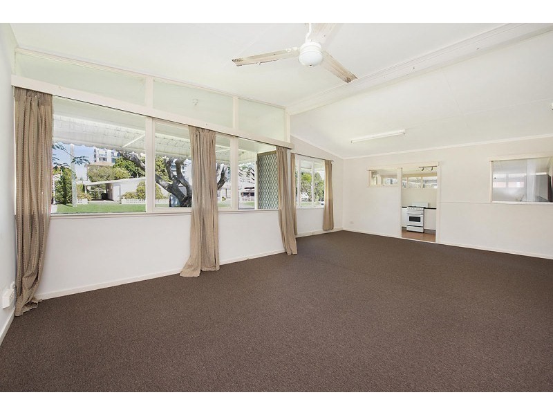 106 Taylor Avenue, Golden Beach QLD 4551