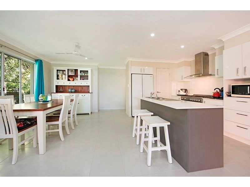 9 Ann Street, Dicky Beach QLD 4551