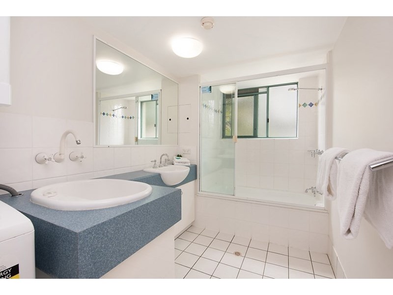 Unit 8/14 Bulcock Beach Esplanade, Caloundra QLD 4551