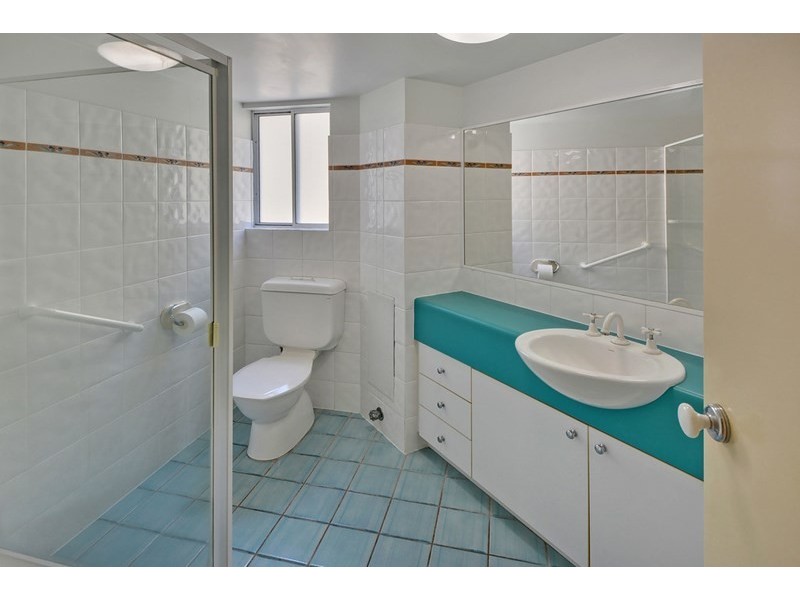 Unit 3 ‘Pisces’ 27 Landsborough Parade, Golden Beach QLD 4551