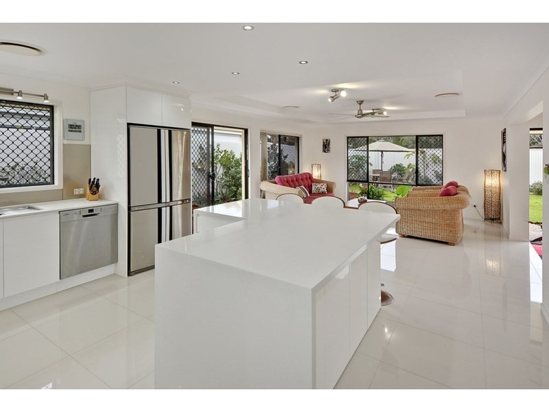 3 Sovereign Circuit, Pelican Waters QLD 4551