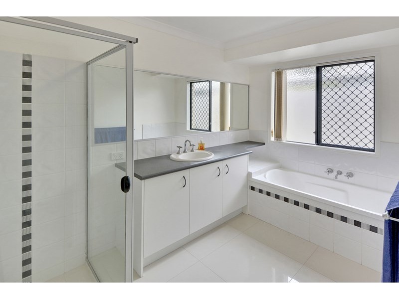 3 Sovereign Circuit, Pelican Waters QLD 4551